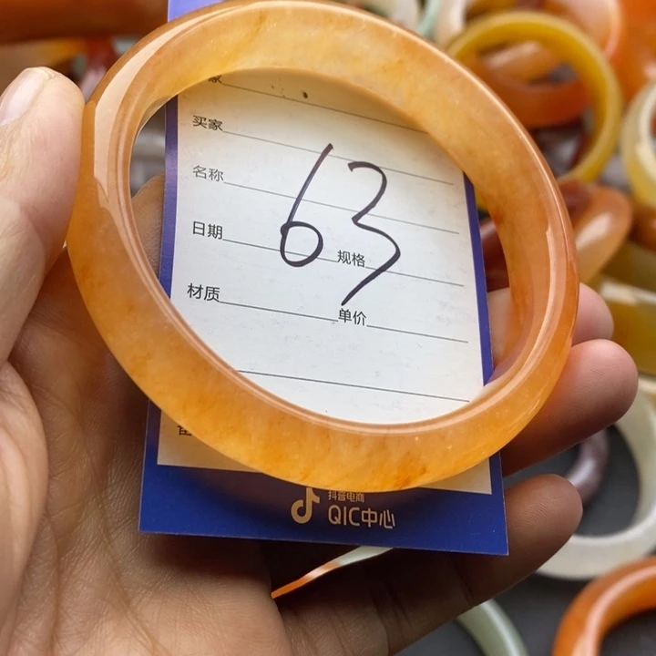 未镶嵌手镯石英质玉