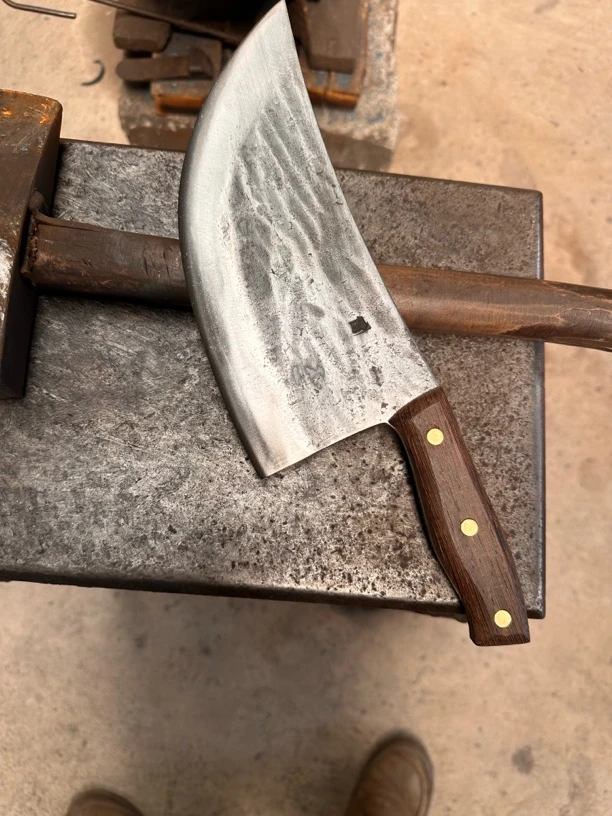 纯手工锻打翘嘴割肉分割切肉开边毛刀弹簧钢锻打锋利耐用卖肉