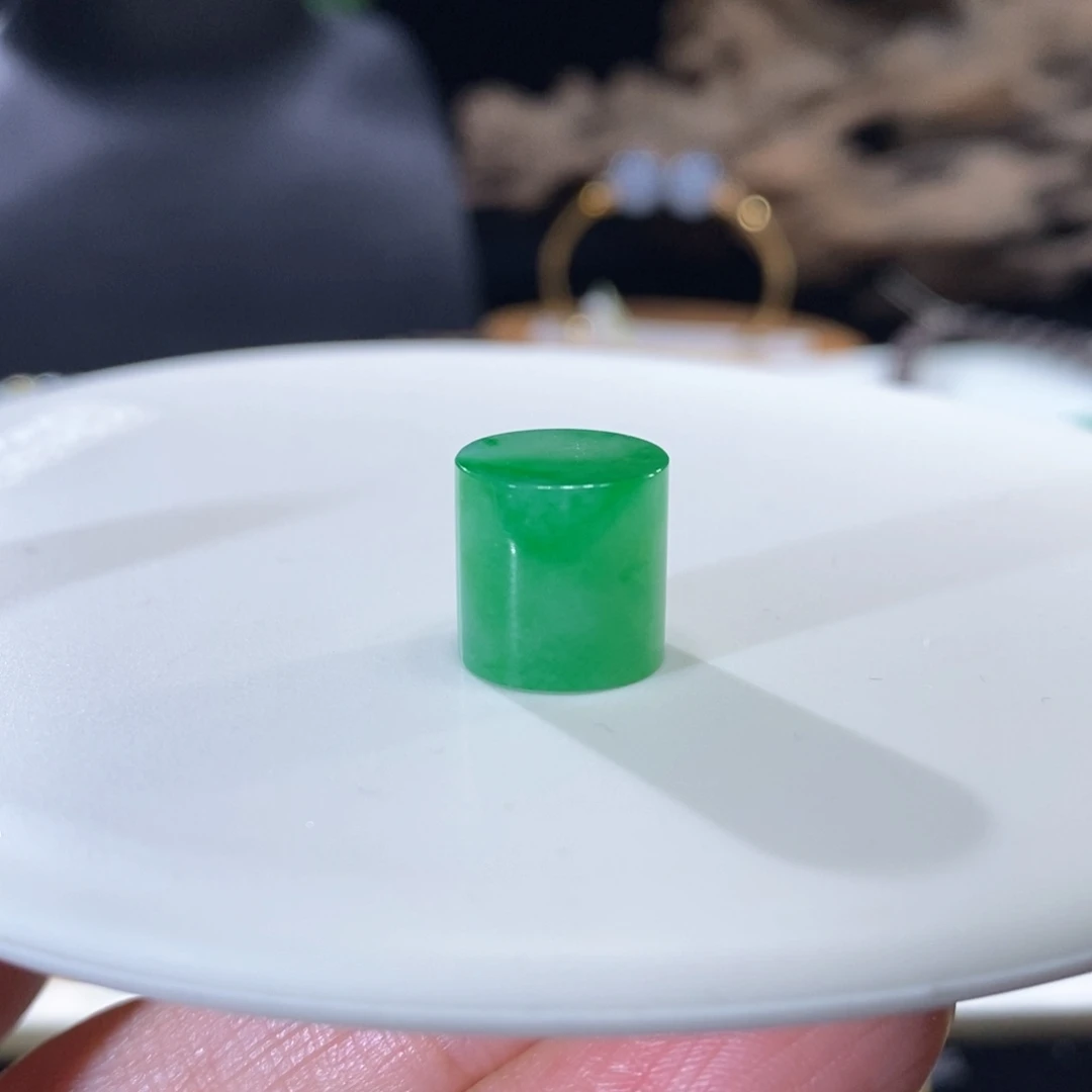 翡翠未镶嵌颈饰翡翠辣绿桶珠
