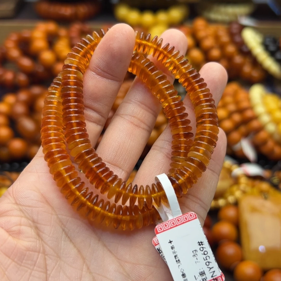 琥珀未镶嵌珠宝奇石多样性发其一