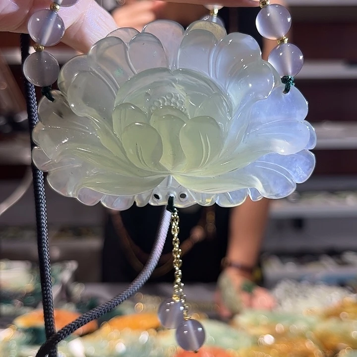 岫玉未镶嵌毛衣链