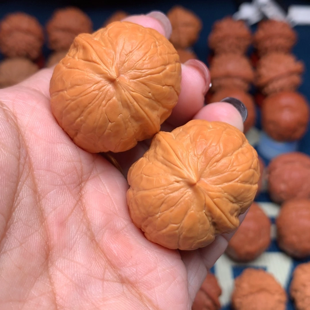 把件文玩核桃蛇皮球