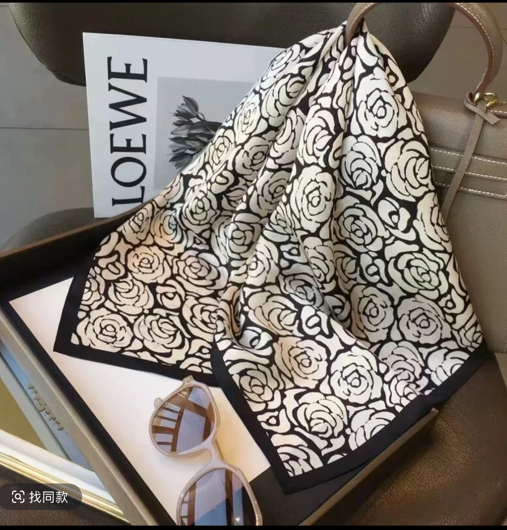 70方巾老花丝巾经典高贵