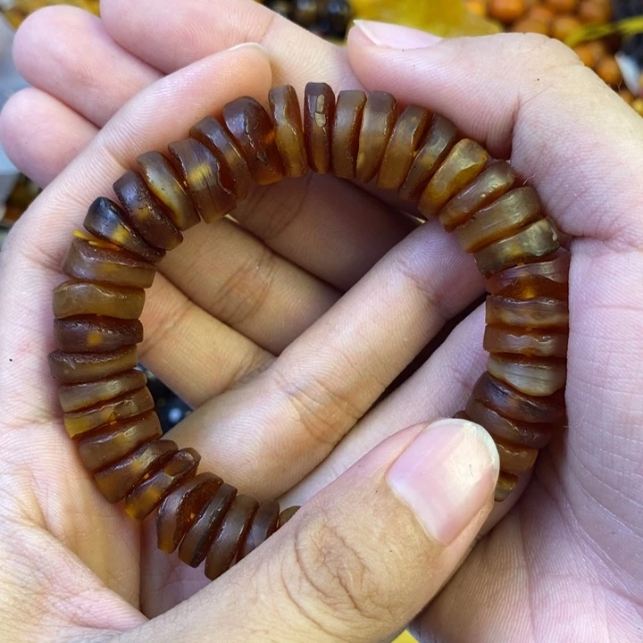 未镶嵌琥珀珠宝奇石