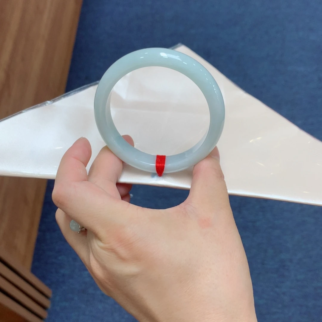 翡翠手镯未镶嵌买断