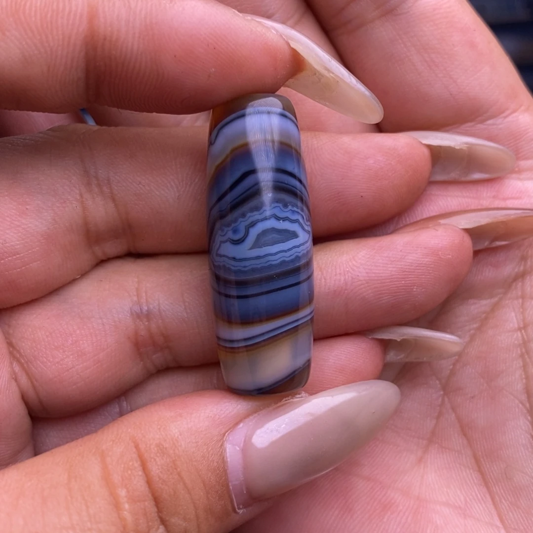 Y***2玛瑙/玉髓未镶嵌珠宝半成品