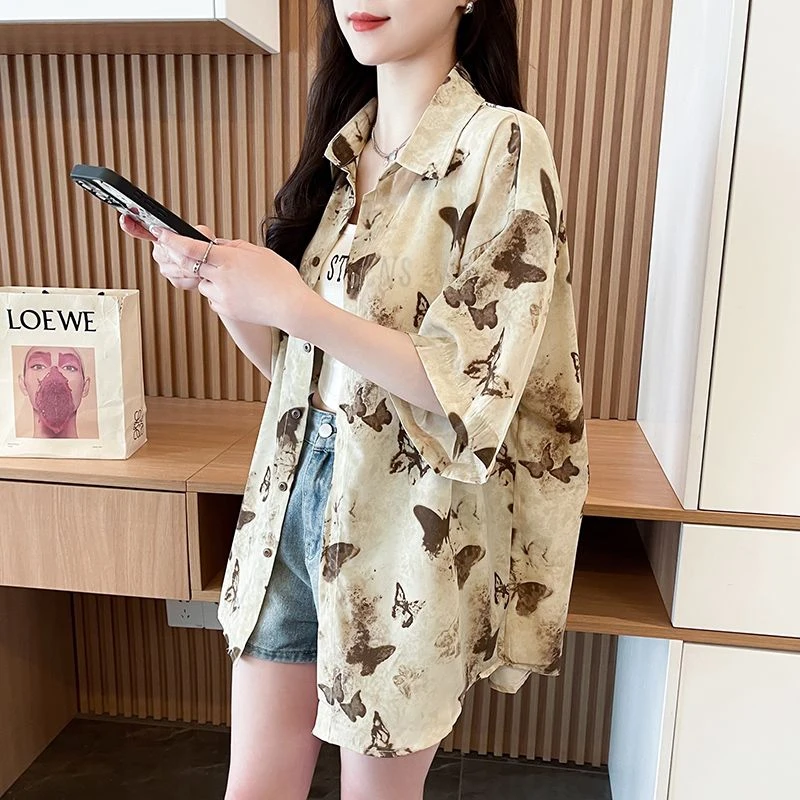 大码显瘦女装短袖衬衣防晒衬衫夏季小清新透气宽松复古风女款衬衫