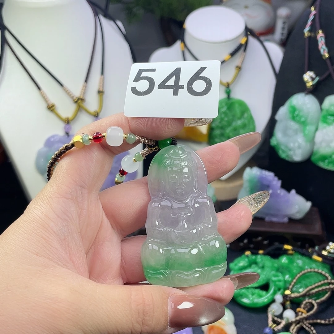 翡翠未镶嵌吊坠(赠链)