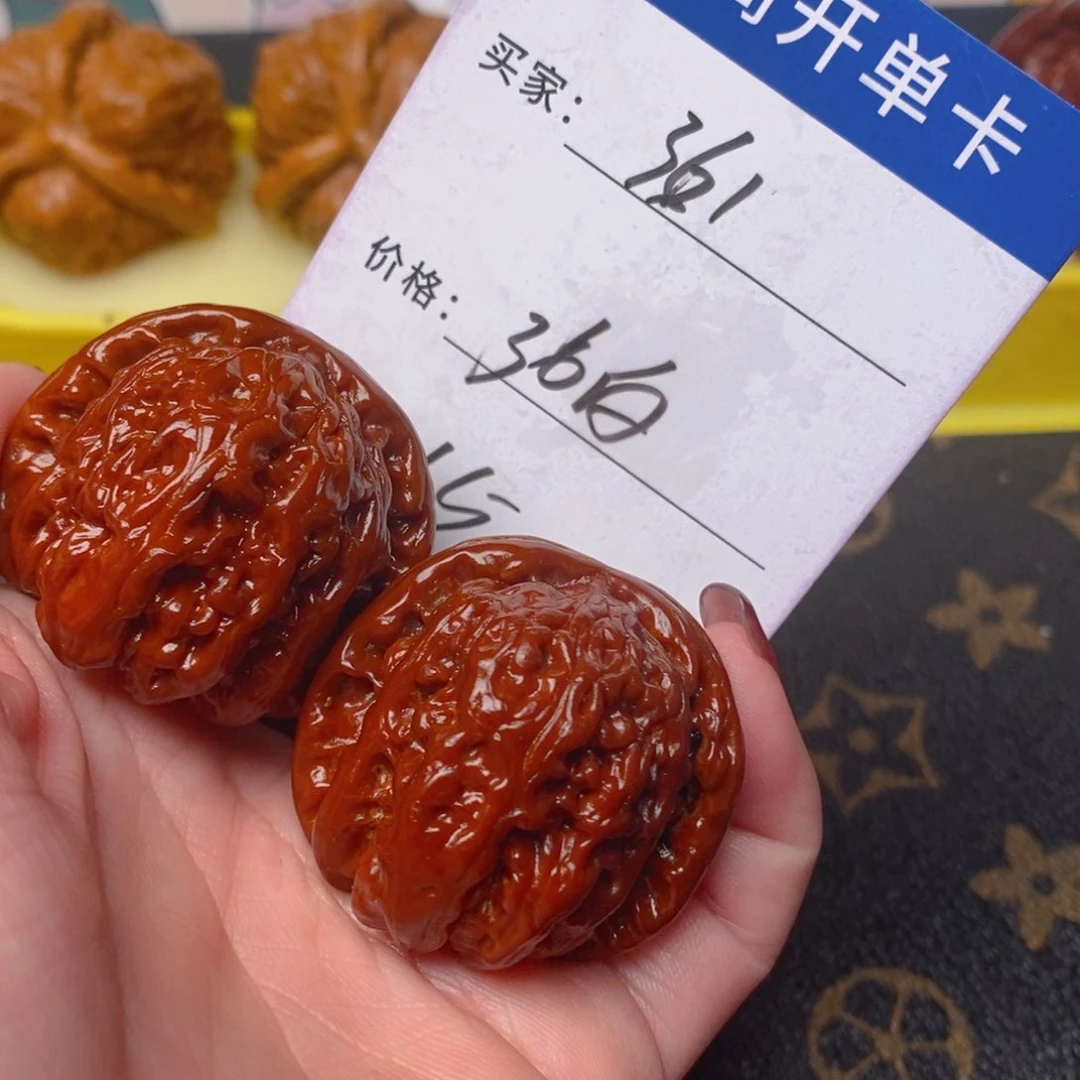 把件文玩核桃白狮