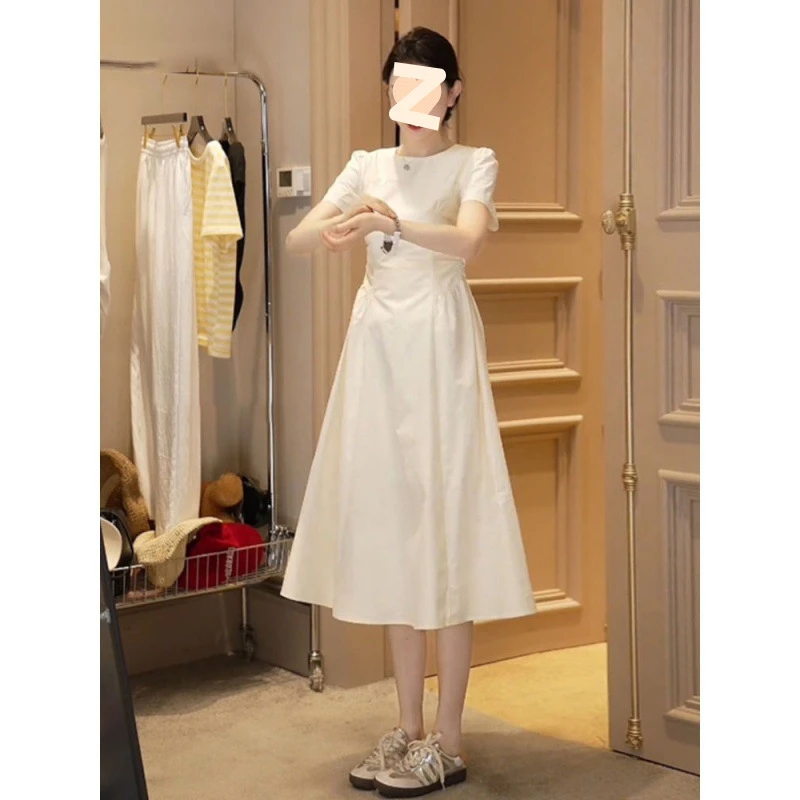 多巴胺法式气质收腰显瘦小个子纯色连衣裙女夏季2025新款圆领裙子