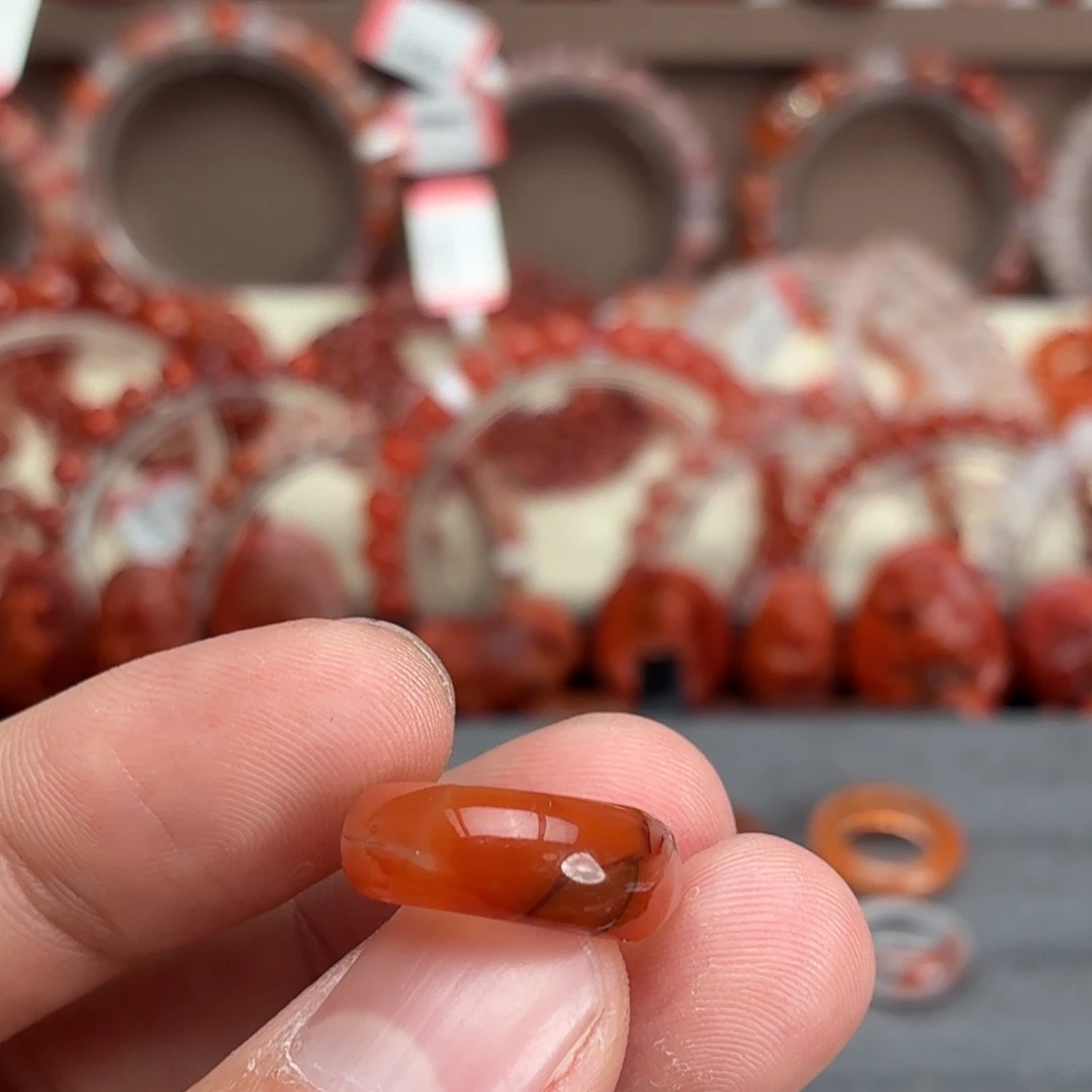 *****南红玛瑙未镶嵌颈饰跑环12+