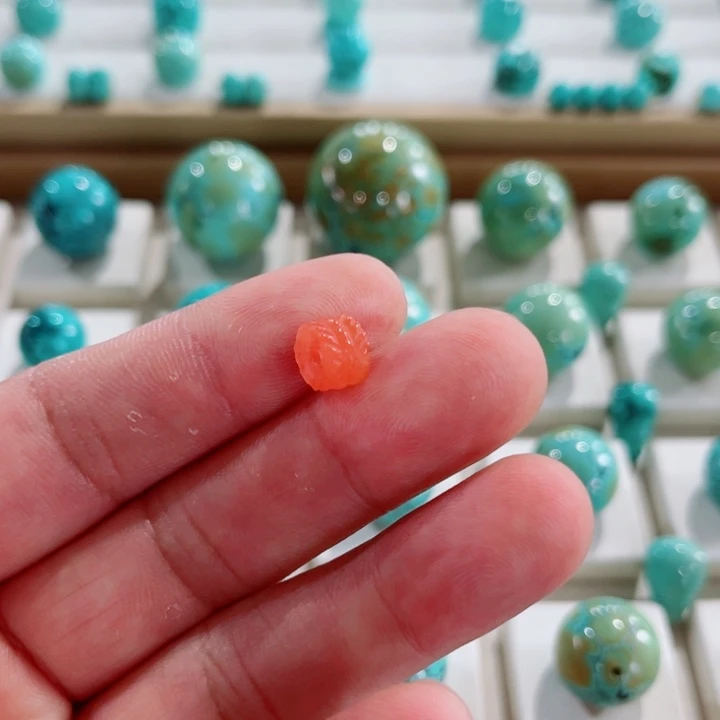 南红玛瑙未镶嵌珠宝奇石