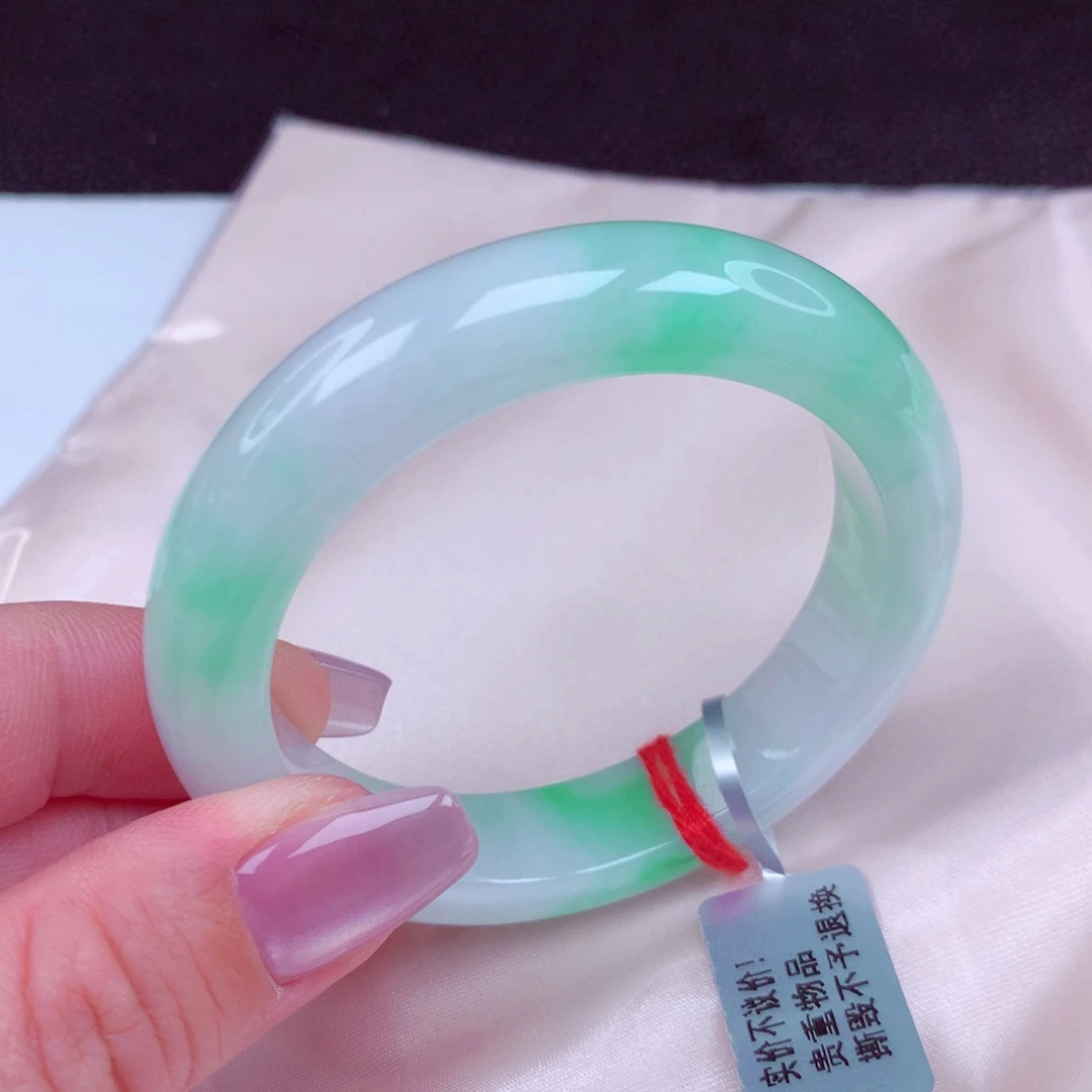 翡翠未镶嵌手镯手镯