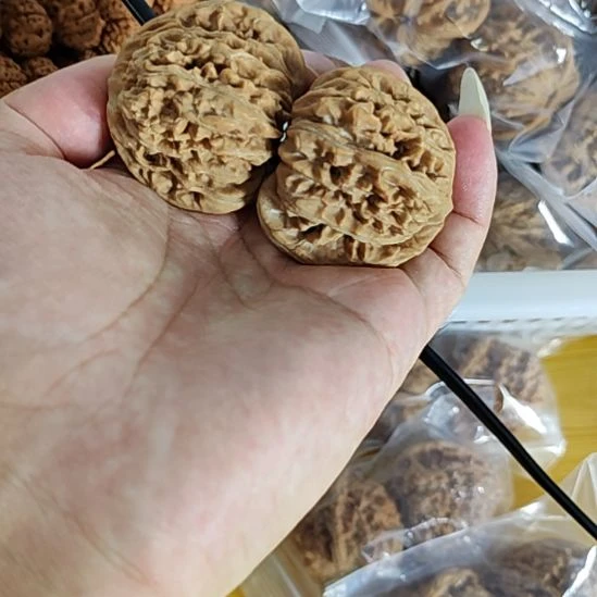 文玩核桃把件四座楼一对配对如图编号00127