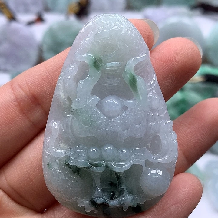 翡翠未镶嵌颈饰随形龙行天下两面工艺福利卡厚10+