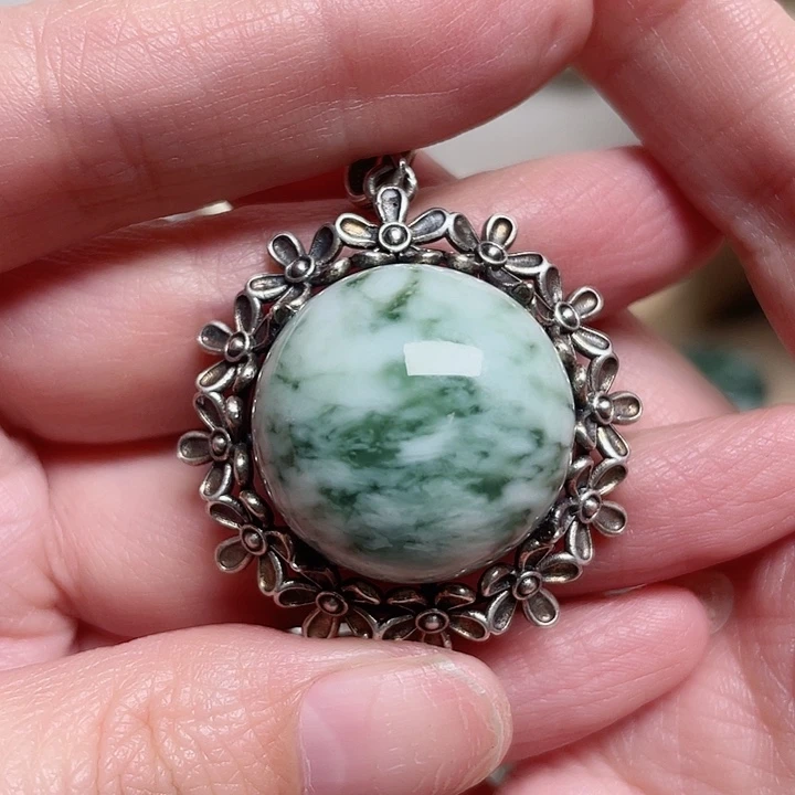 透闪石-蛇纹石玉颈饰银S925镶嵌