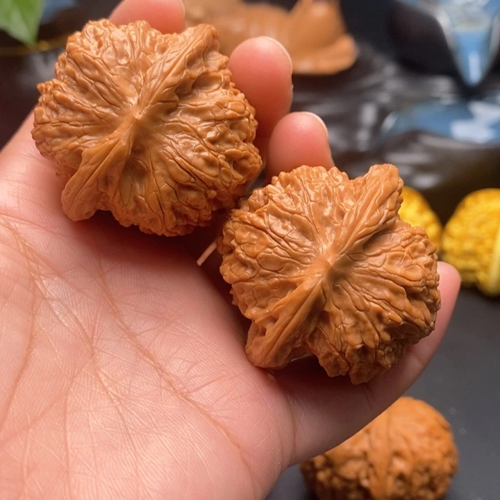 文玩核桃把件血麒麟42尺