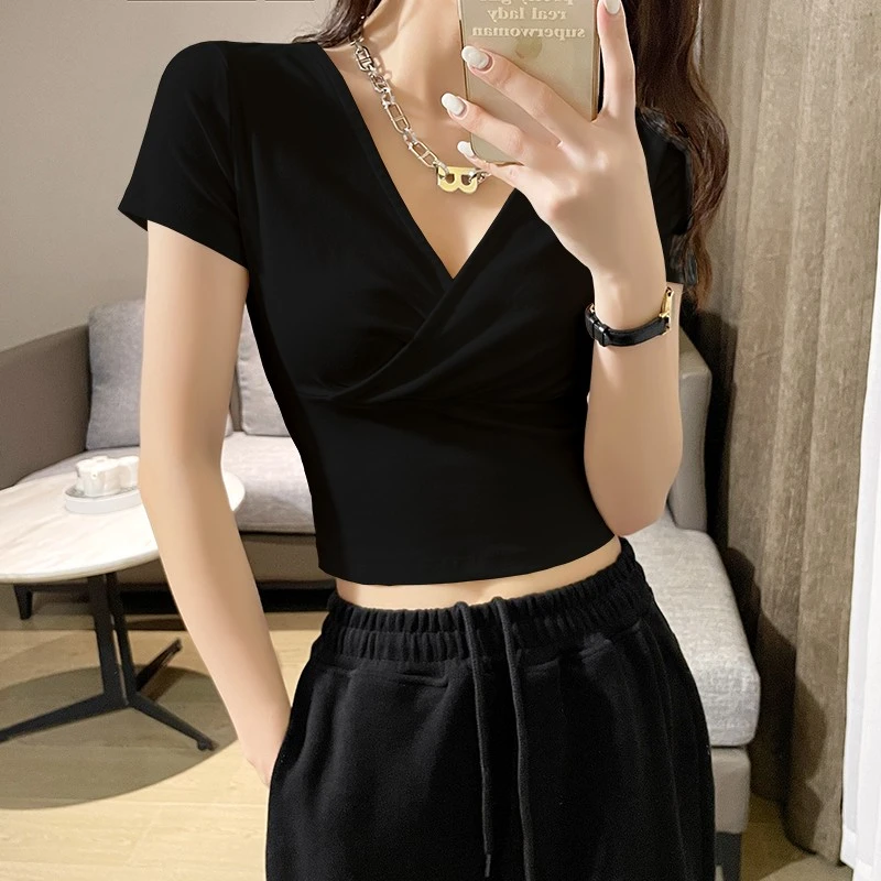 黑色短款V领打底衫女修身显瘦高腰露脐辣妹时尚夏季不规则潮