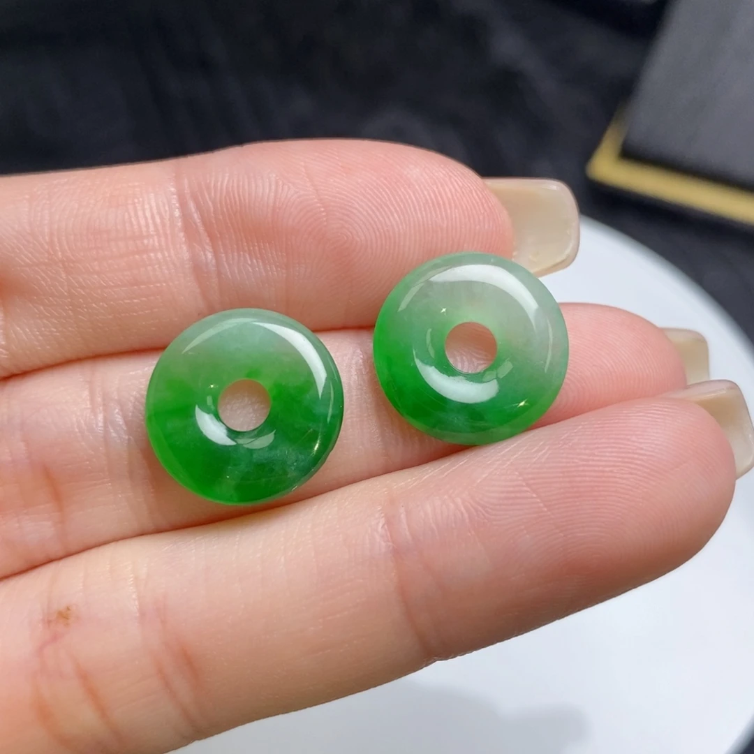 未镶嵌翡翠耳饰甜甜圈