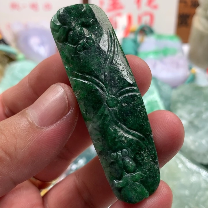 翡翠未镶嵌颈饰保真天然a货翡翠