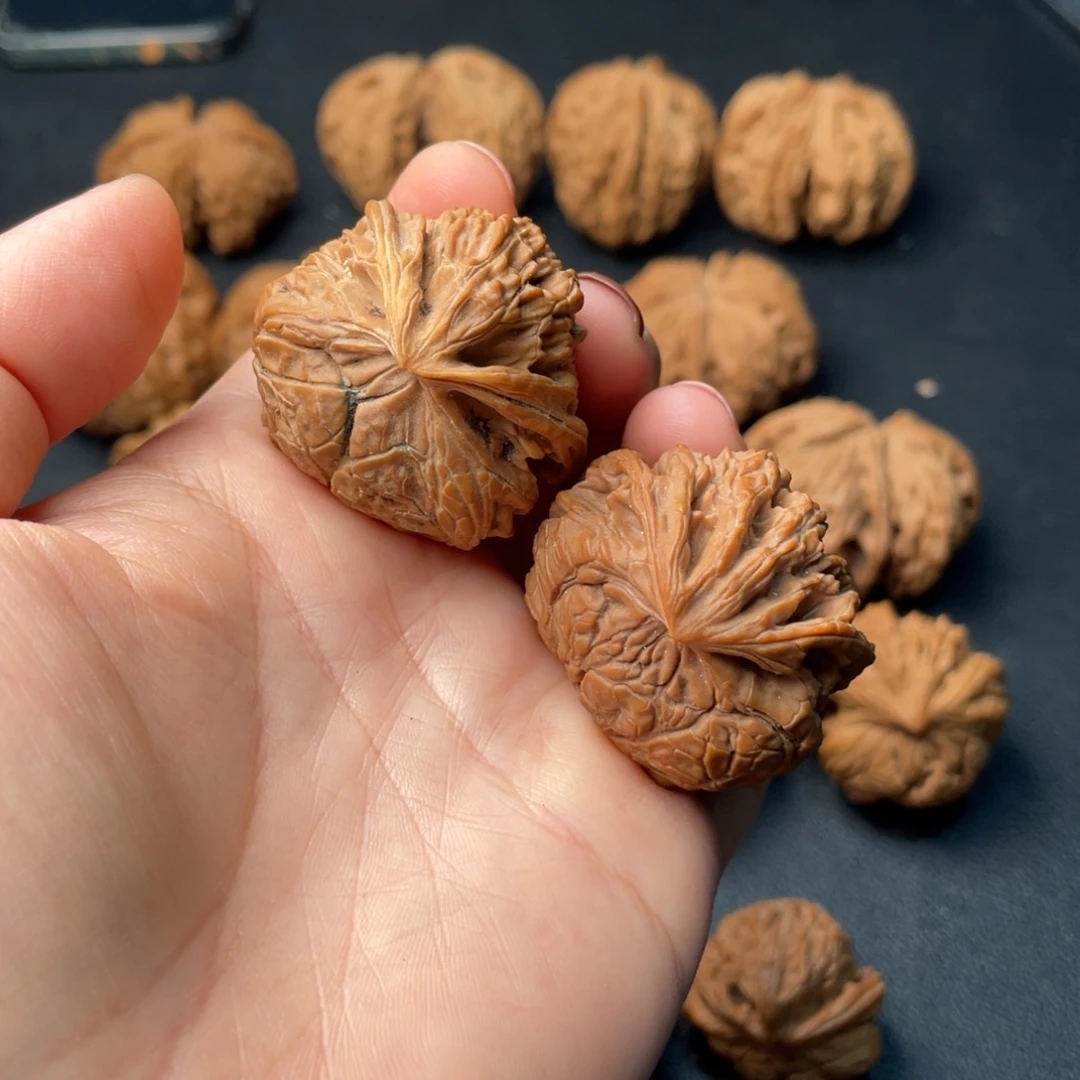 文玩核桃吊坠35宫灯蛇头