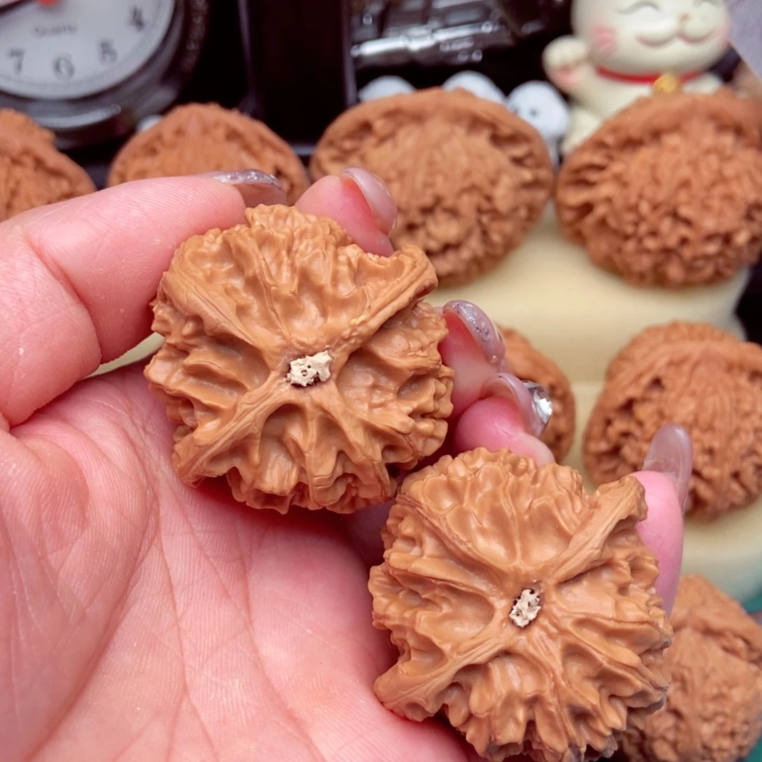 文玩核桃吊坠苹果43已打底