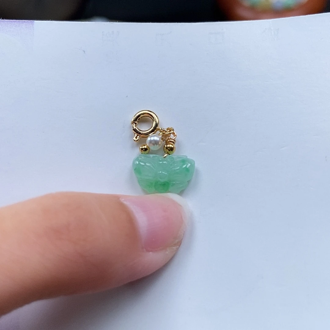 未镶嵌挂件翡翠闪