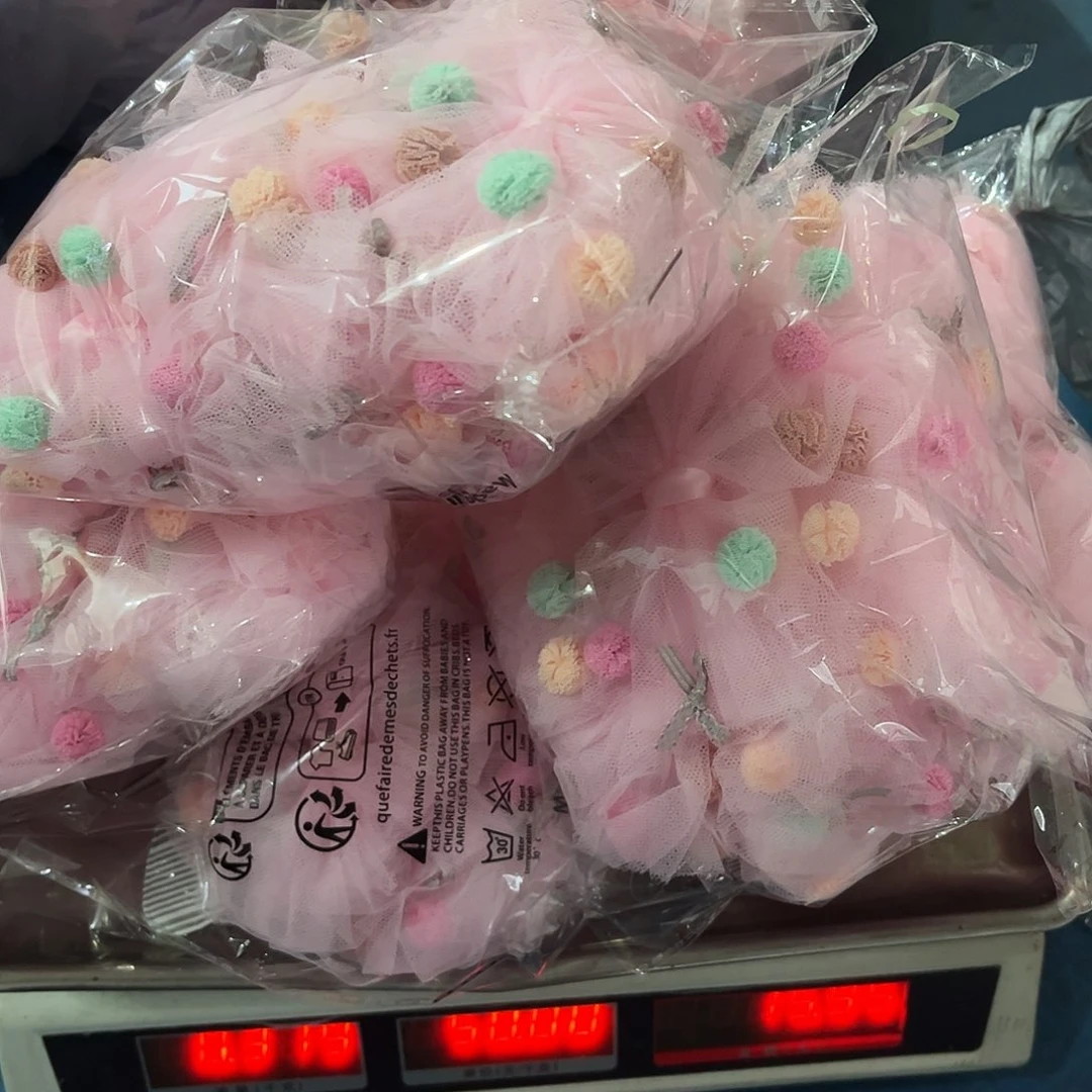 由***。包装设计制作精美