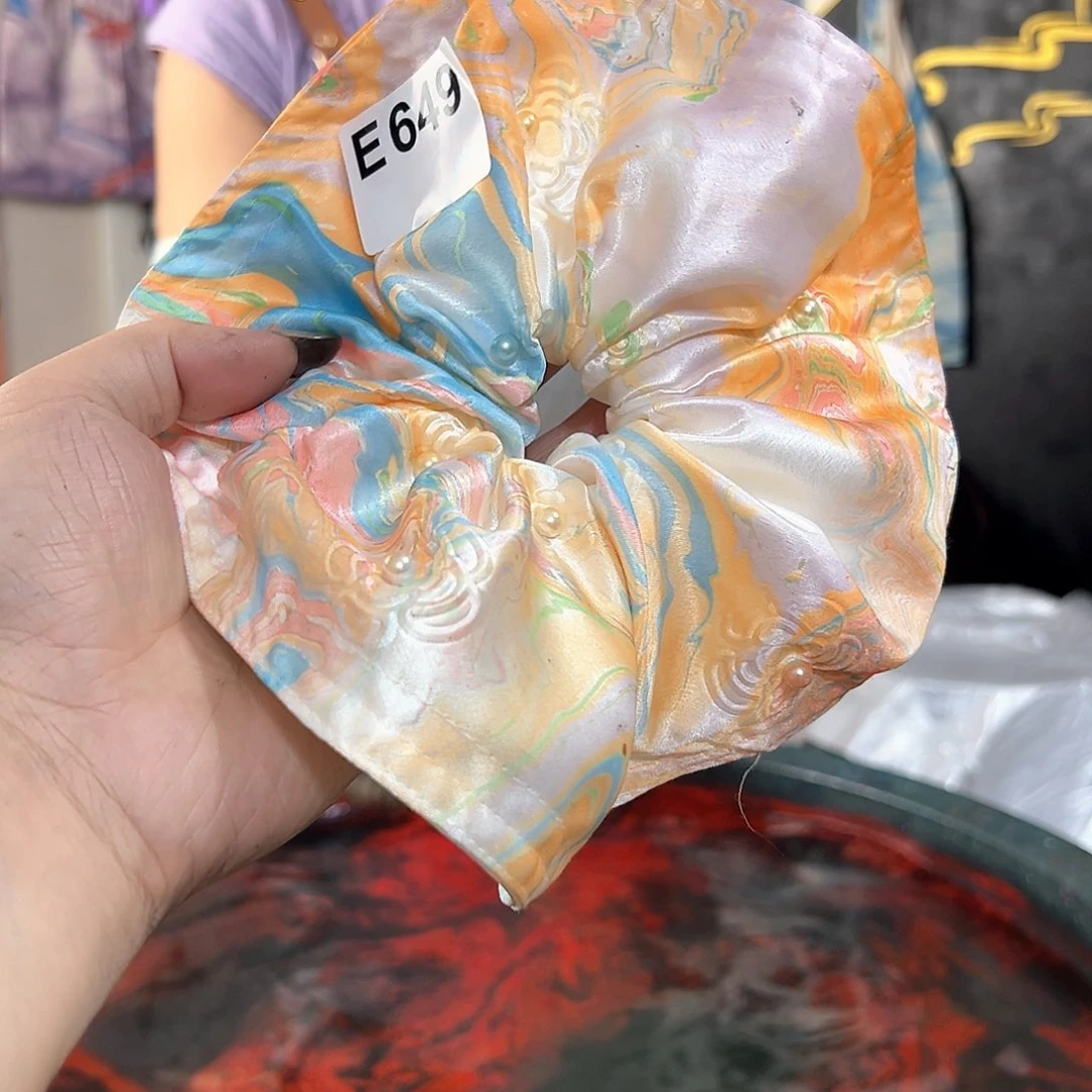 牛***草649精品圆饼发圈