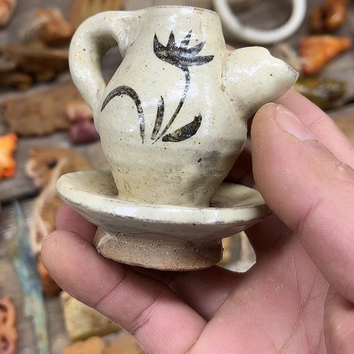 梁***。和田玉（糖玉）未镶嵌挂件