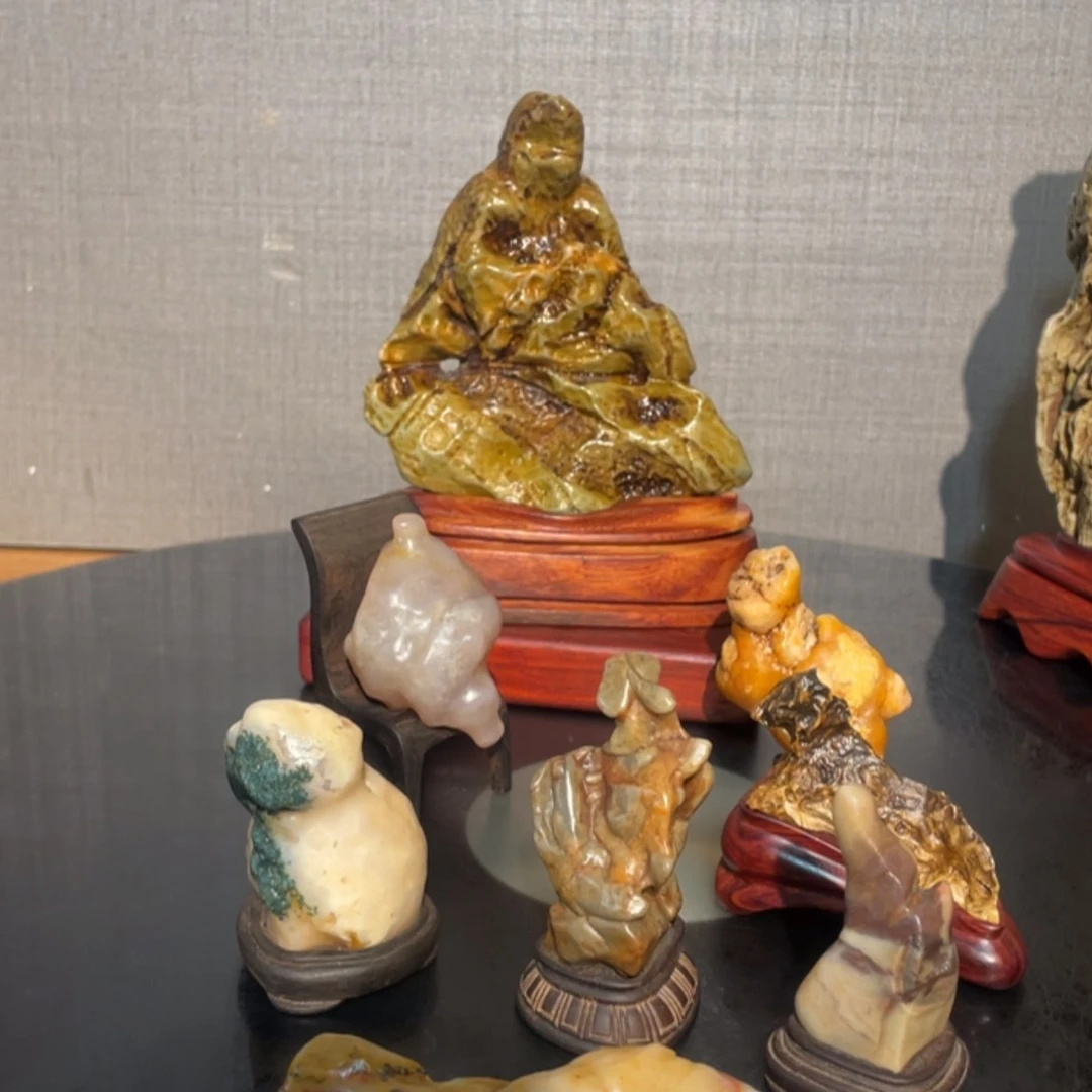 【闪购商品】石**缘人物像
