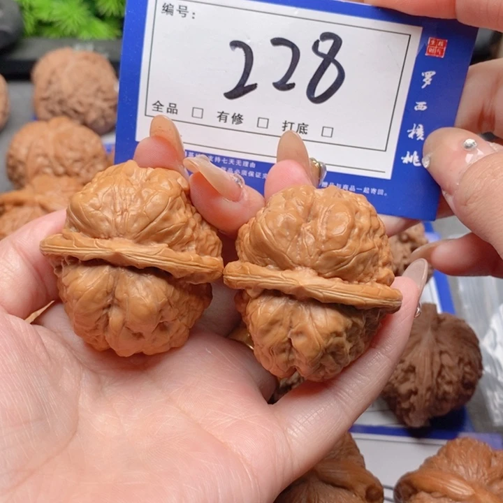 把件桃核百*41蛤蟆228号牌
