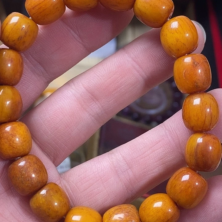 聂***方大叶紫檀（黑酸枝木类）