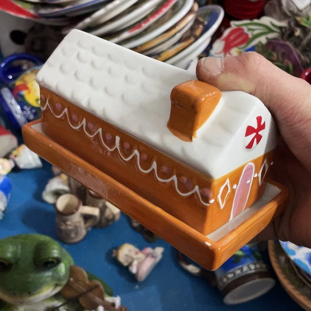 摆件  磕碰。裂。