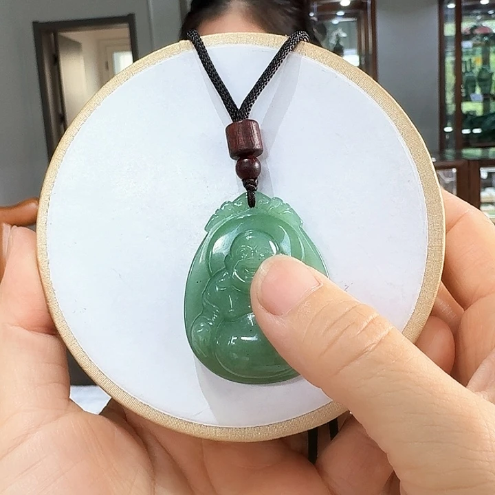 静***意密玉（石英质玉）未镶嵌颈饰