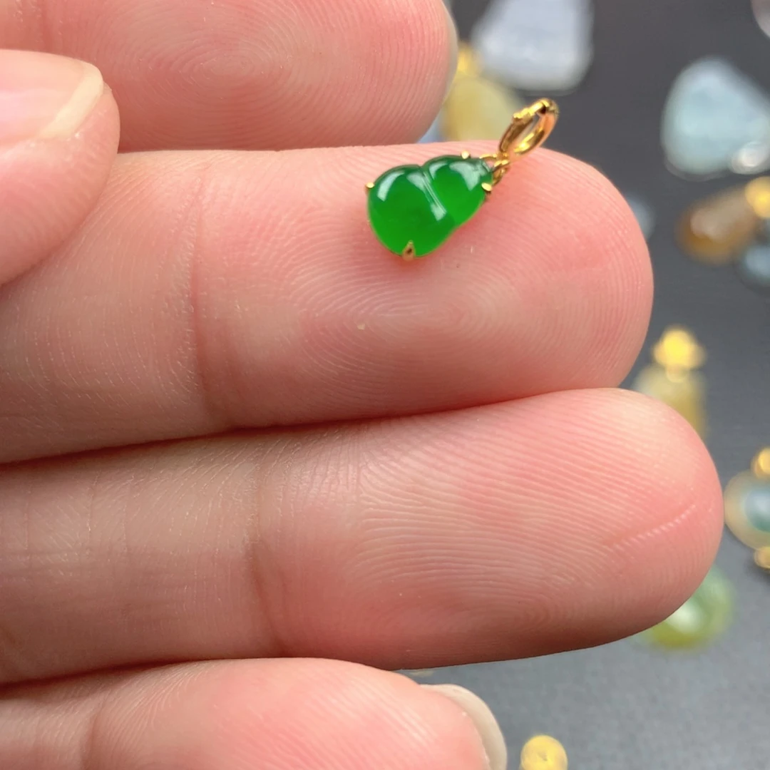 【闪购商品】颈饰18K金镶嵌翡翠翡翠