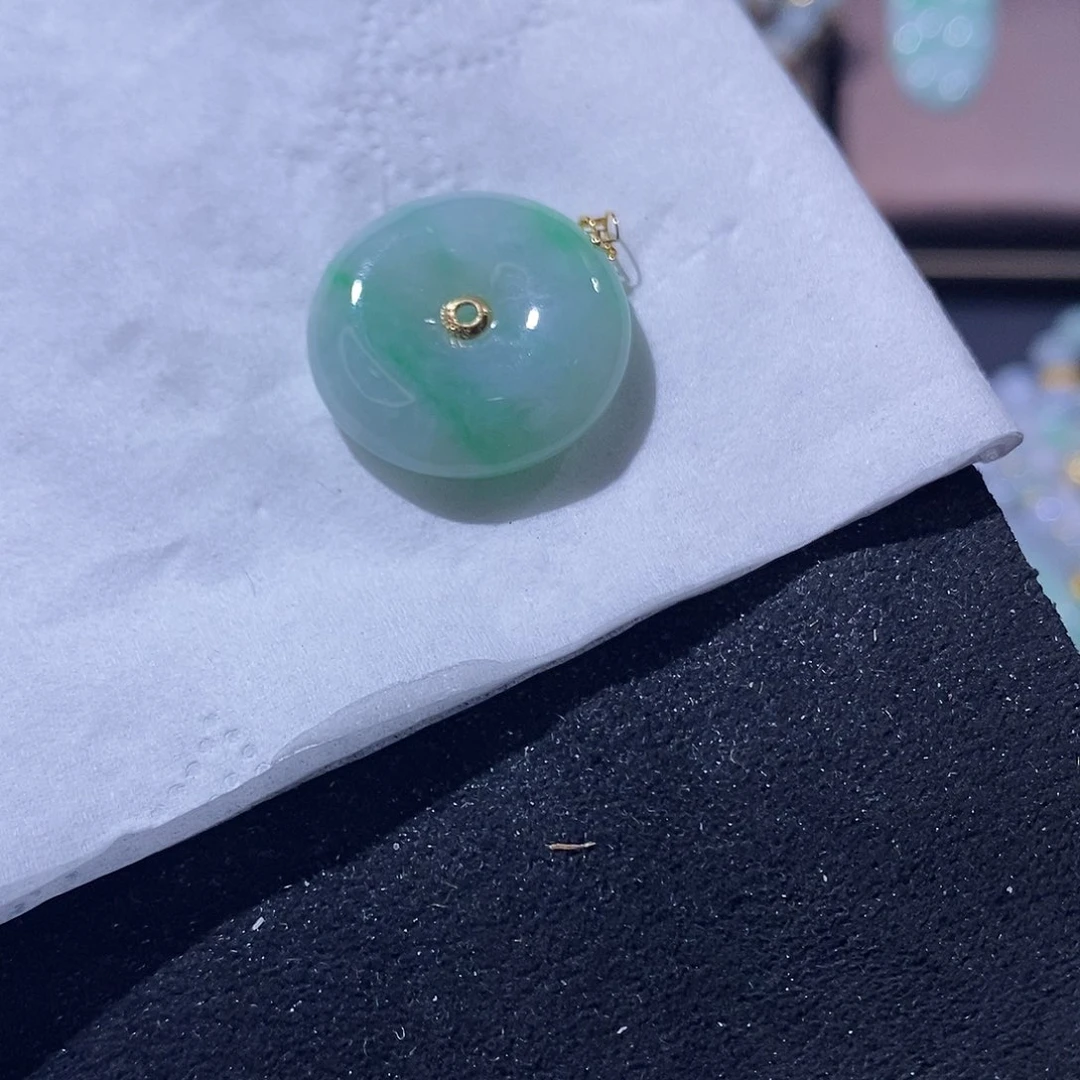 翡翠吊坠(不含链)18K金镶嵌