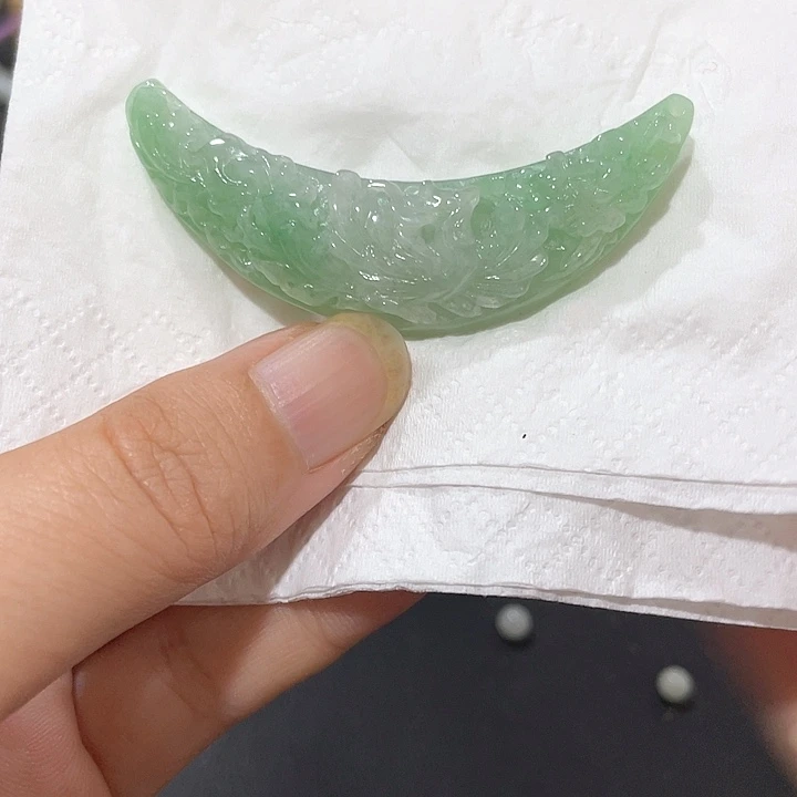 颈饰未镶嵌翡翠天