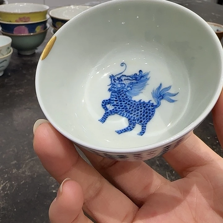 汪*心經杯子，口沿金繕