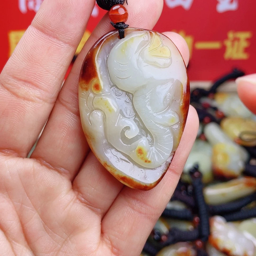 和田玉颈饰未镶嵌