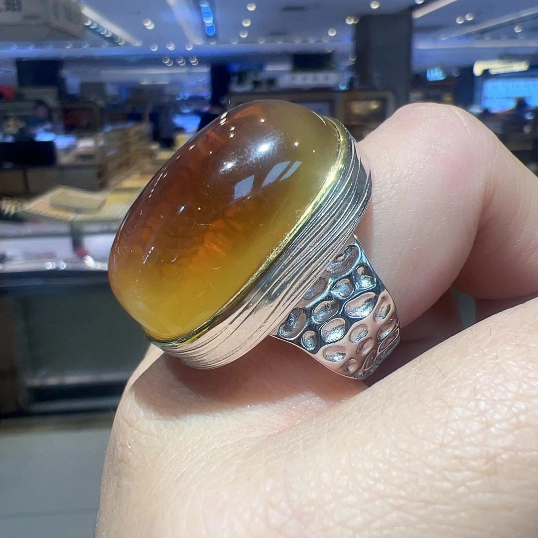 银镶嵌天然琥珀蜜蜡意境珀蛋面女款精美戒指