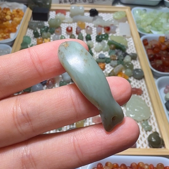 和田玉未镶嵌珠宝半成品