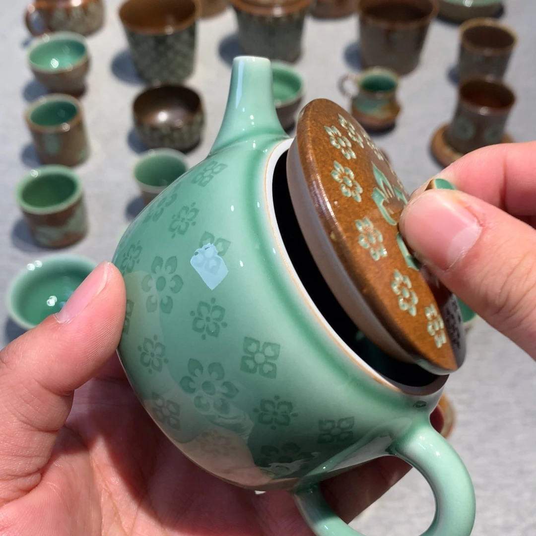 知***了龙泉青瓷茶具茶壶