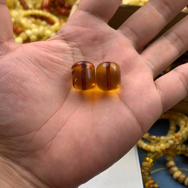 琥珀未镶嵌珠宝奇石