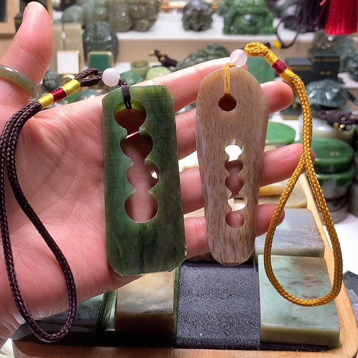 和田玉未镶嵌珠宝半成品