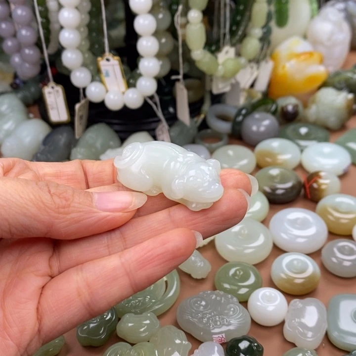 和田玉未镶嵌手链