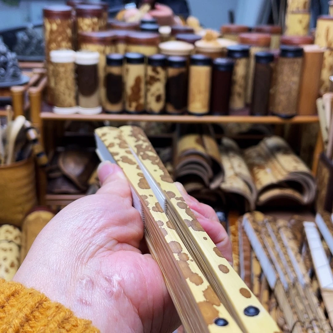 孜*两把折扇大哥拍下