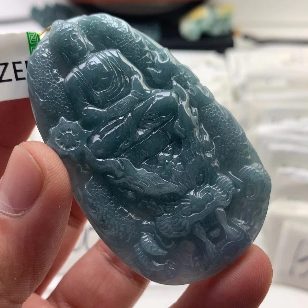 颈饰未镶嵌翡翠大日