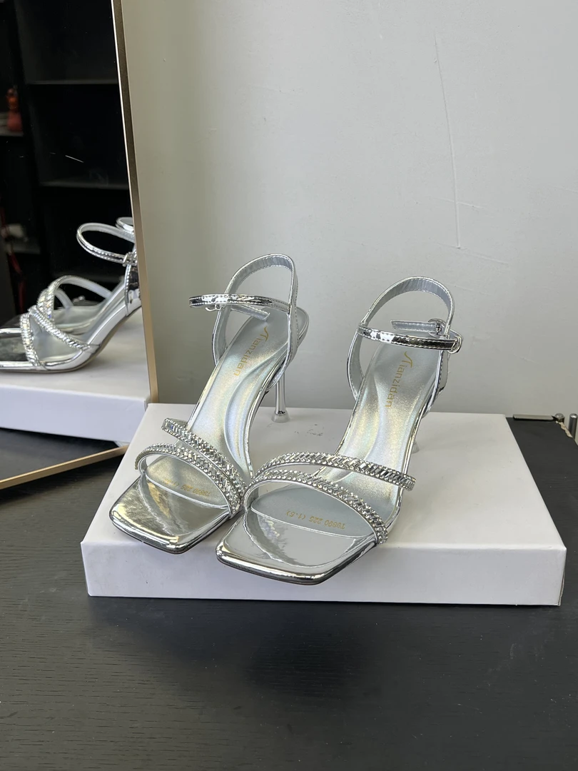 （7.5厘米）银色9890细跟高跟鞋时尚舒适