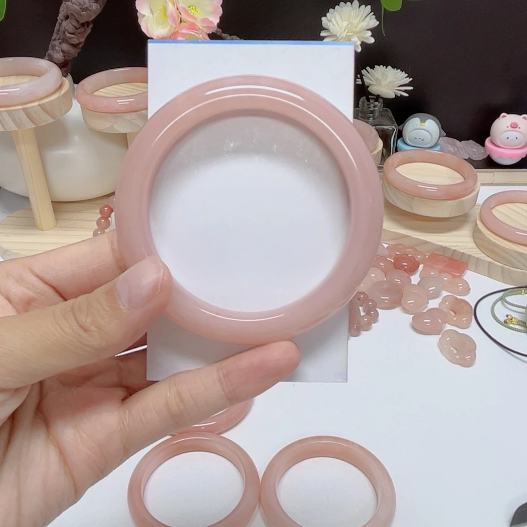 未镶嵌手镯石英质玉陌**开